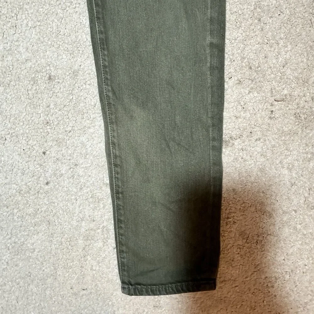 Vince Jeans Women’s Size 24 Green Lightly Distressed Skinny Fit Light Fading - Picture 11 of 12